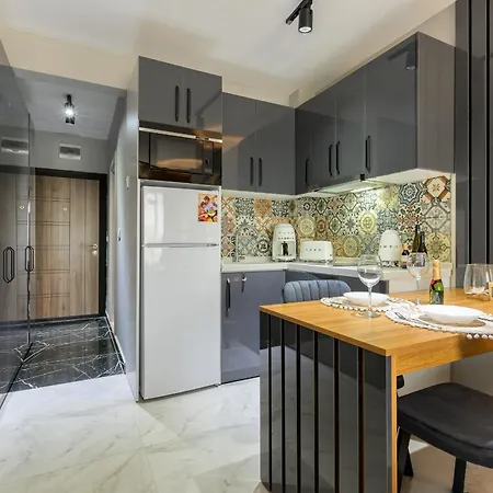 Azur Ap 4 Apartman *